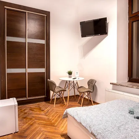 Dream Aparts - Rewolucji 1905r Aparthotel *